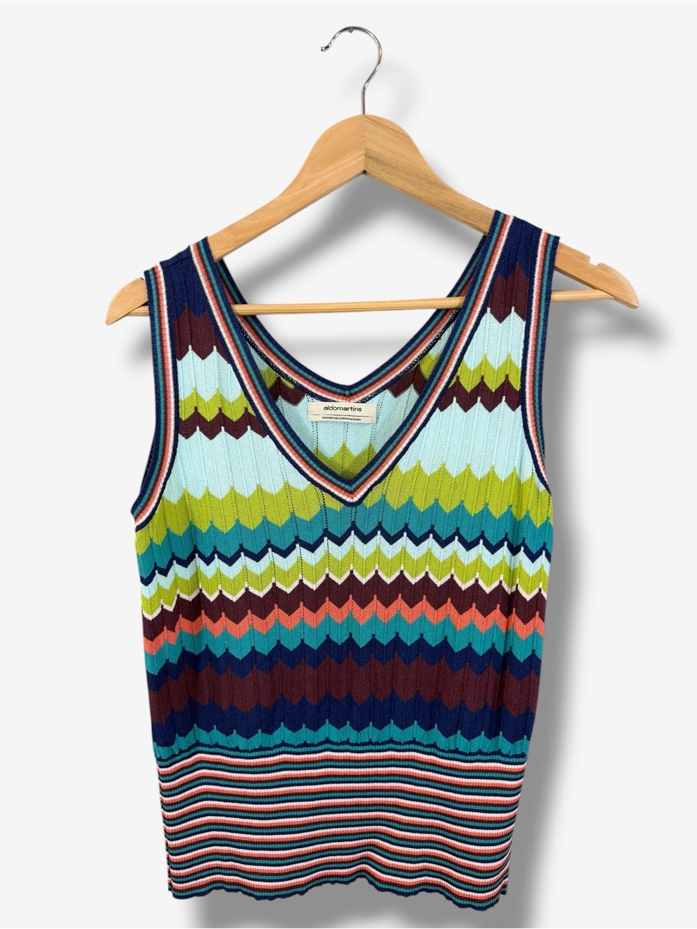 Aldo Martins V-Neck Vest Size M Bamboo Stretch Knit Multicolor Stripe Sleeveless